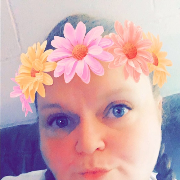 Meet your Posher, Theresa - Picture 1 of 1